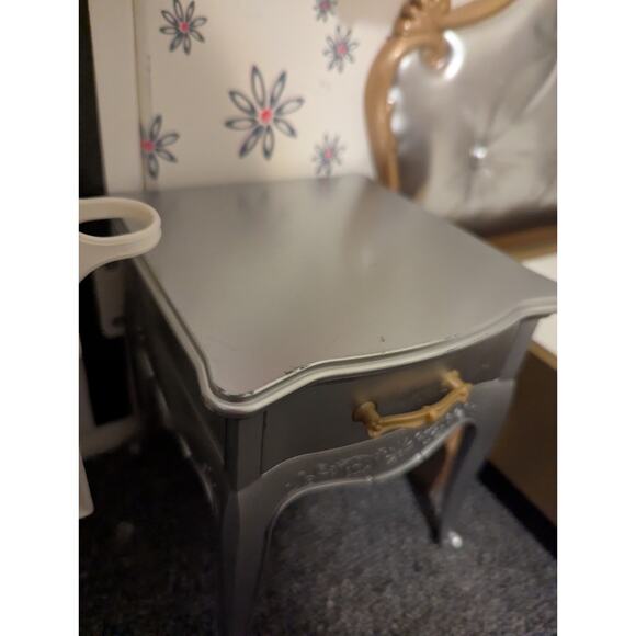 American Girl Doll Grand Hotel With Accessories RETIRED - Picture 12 of 12